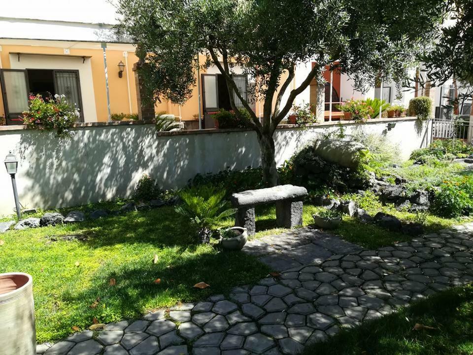 Отель Antica Masseria Pellegrini Боскореале Экстерьер фото