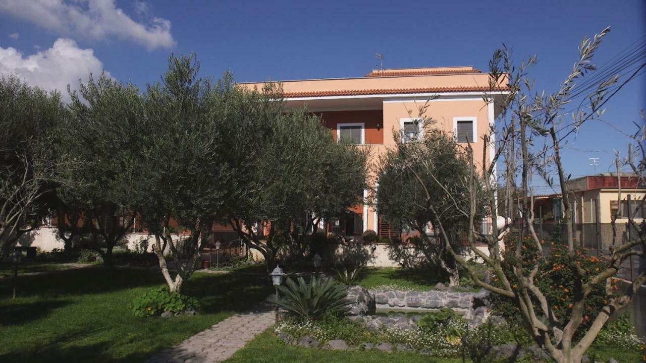 Отель Antica Masseria Pellegrini Боскореале Экстерьер фото